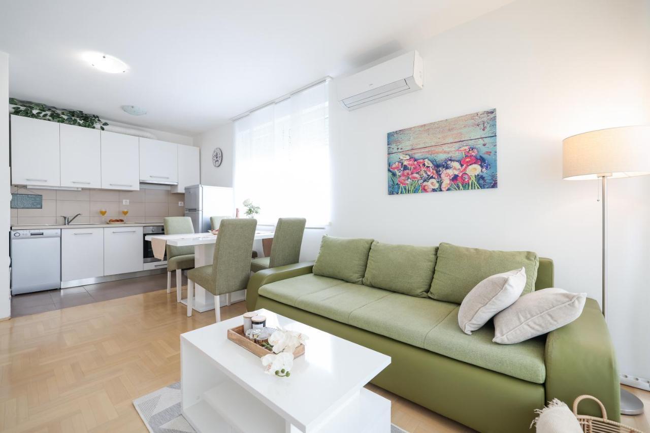 Cozy Niko Apartment - Private Parking And Balcony Задар Экстерьер фото